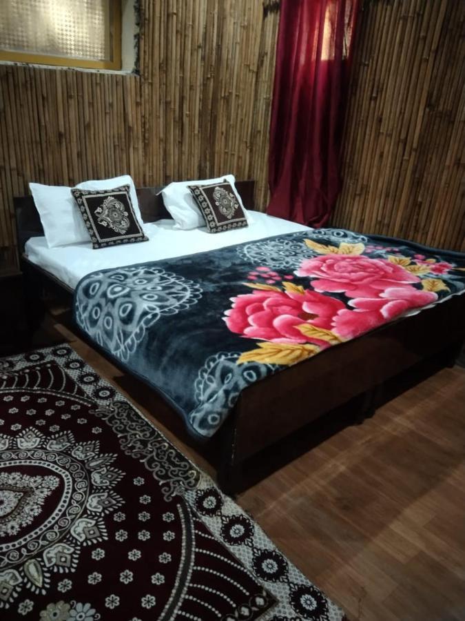 Pahaadi Dhun Homestay Chamba  Zewnętrze zdjęcie