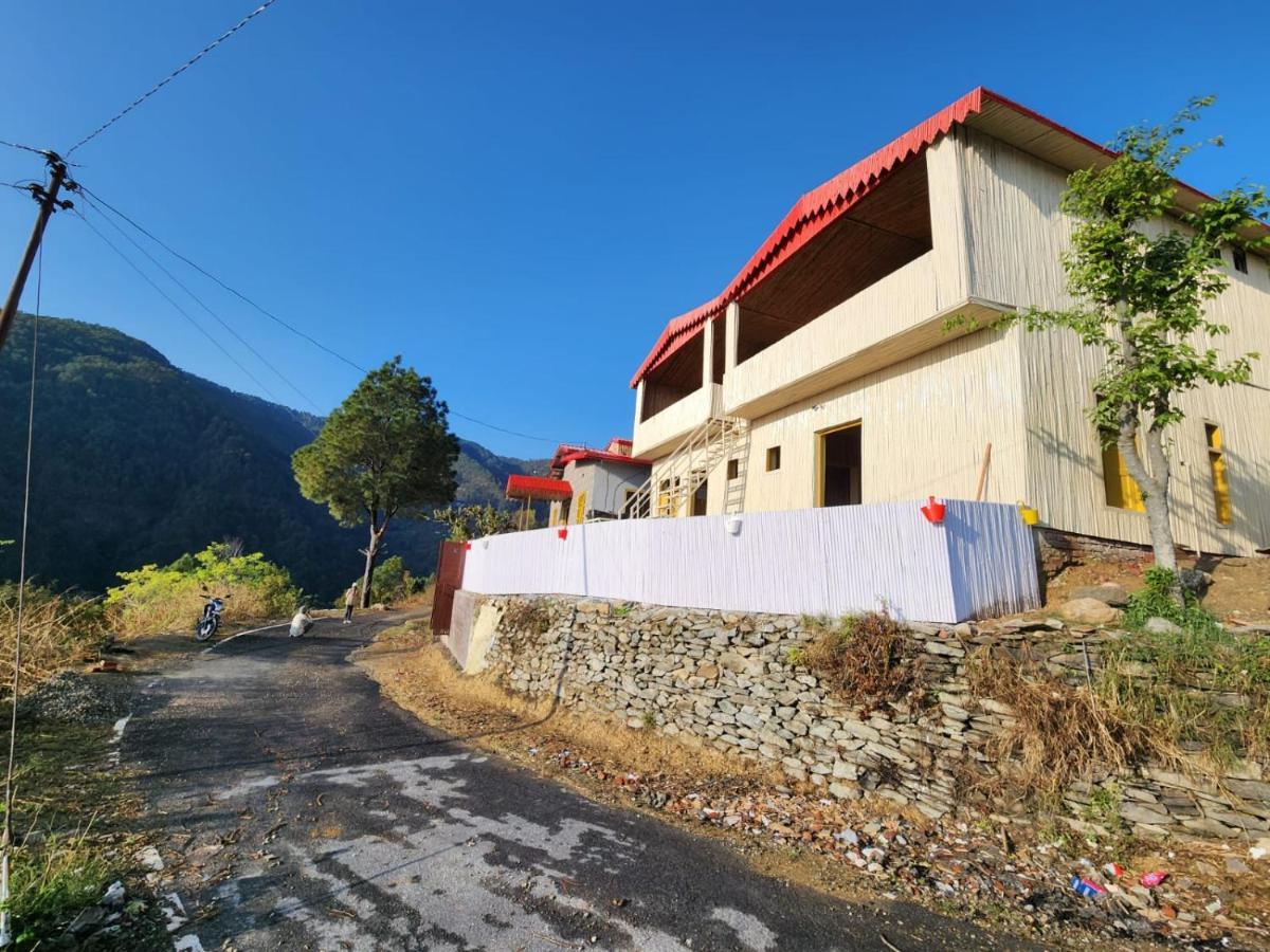 Pahaadi Dhun Homestay Chamba  Zewnętrze zdjęcie