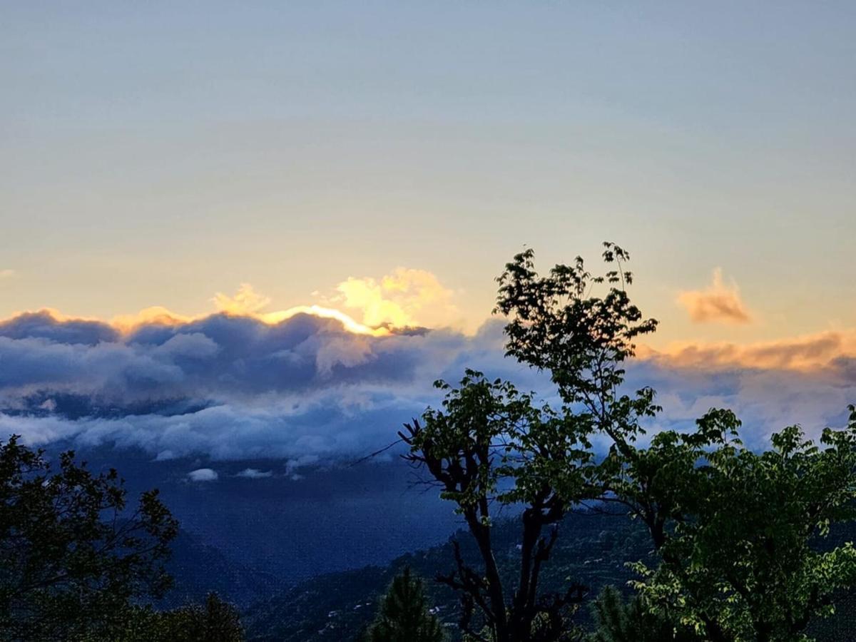 Pahaadi Dhun Homestay Chamba  Zewnętrze zdjęcie