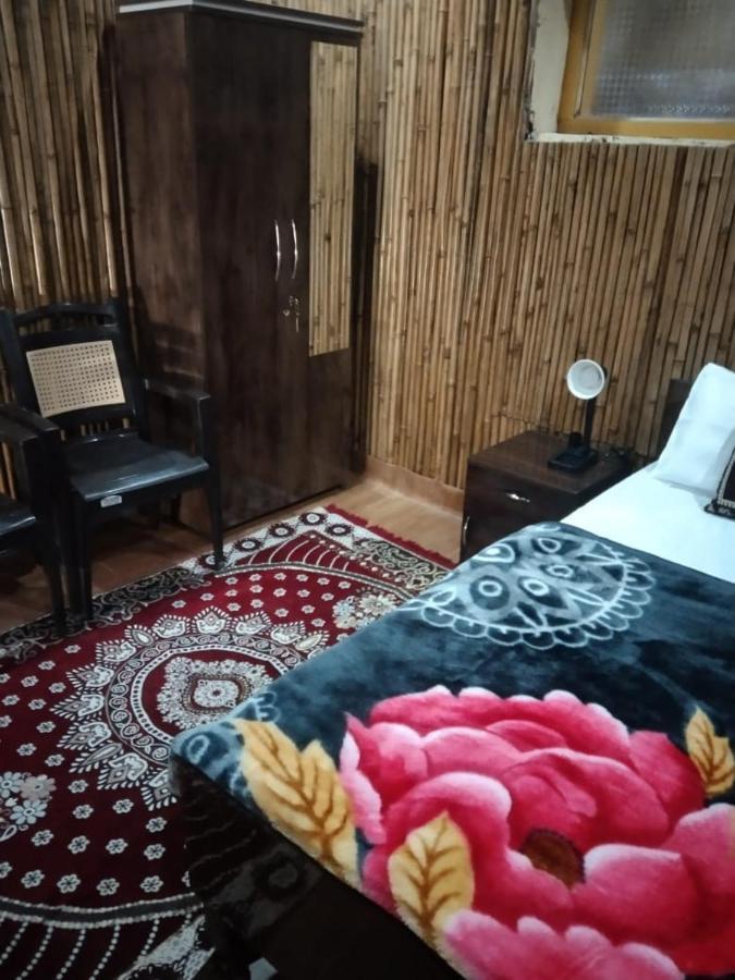 Pahaadi Dhun Homestay Chamba  Zewnętrze zdjęcie