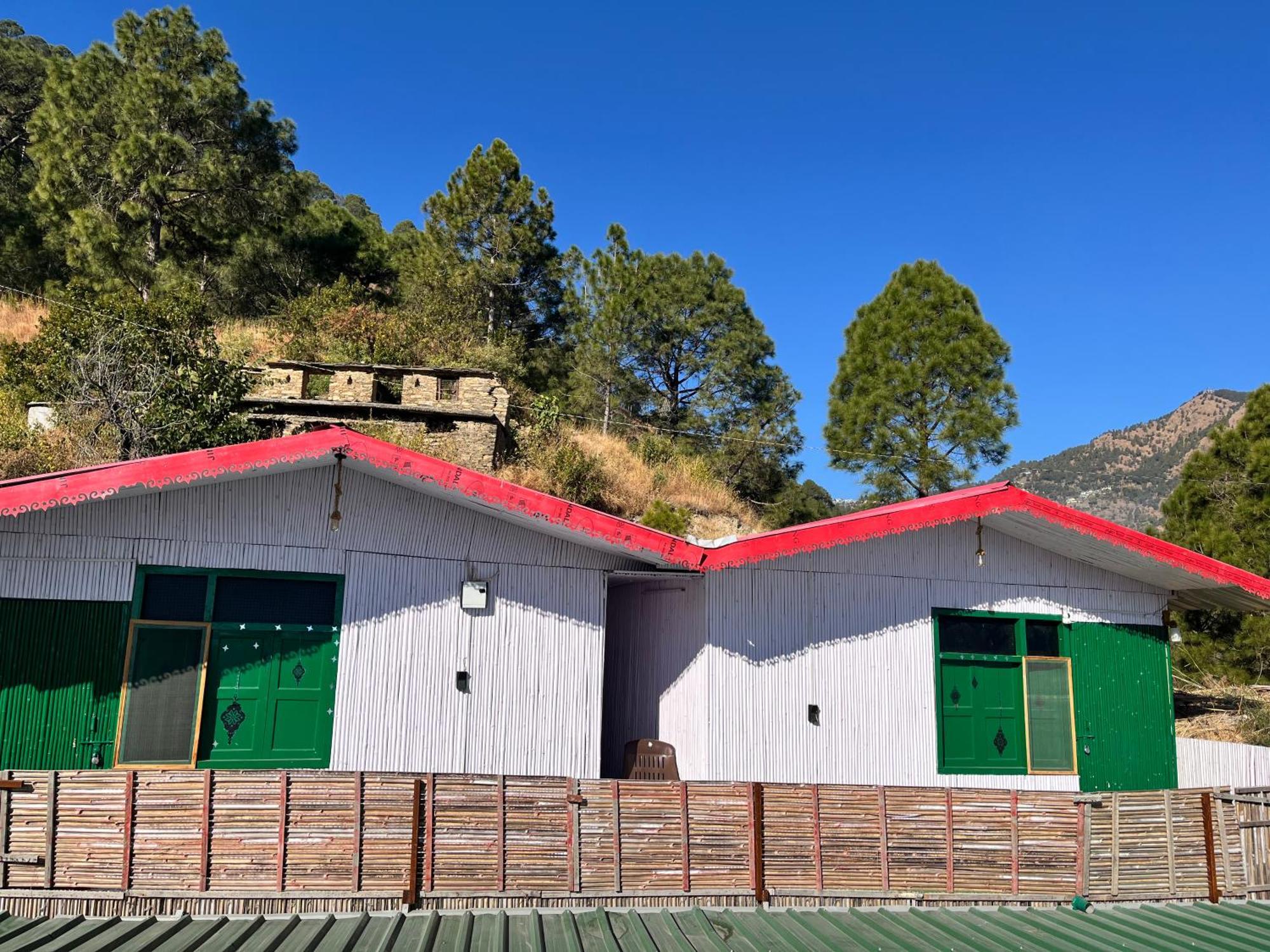 Pahaadi Dhun Homestay Chamba  Zewnętrze zdjęcie
